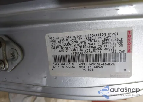 2002 Toyota Echo z USA, uszkodzony, nr VIN JTDAT123320203136